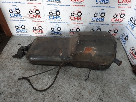 Lamborghini 1106 4wd Left Hand Side Diesel Tank 0.257.8145.3 - Bränsletank för Traktor: bild 1 Lamborghini 1106 4wd Left Hand Side Diesel Tank 0.257.8145.3 - Bränsletank för Traktor: bild 1