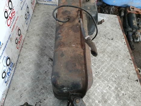 Lamborghini 1106 4wd Right Hand Side Diesel Tank 0.257.8143.3/40 - Bränsletank för Traktor: bild 4 Lamborghini 1106 4wd Right Hand Side Diesel Tank 0.257.8143.3/40 - Bränsletank för Traktor: bild 4
