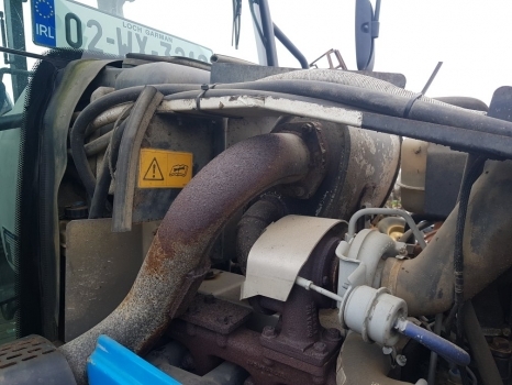 Landini Mythos 100, Mythos 90 Exhaust Box 3654012m91 - Avgassystem för Lantbruksmaskiner: bild 2 Landini Mythos 100, Mythos 90 Exhaust Box 3654012m91 - Avgassystem för Lantbruksmaskiner: bild 2