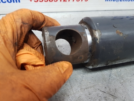 Landini Vision 105 Lift Assist Cylinder Ram Parts 3186443m91, 3314679m1 - Hydraulcylinder för Traktor: bild 5 Landini Vision 105 Lift Assist Cylinder Ram Parts 3186443m91, 3314679m1 - Hydraulcylinder för Traktor: bild 5