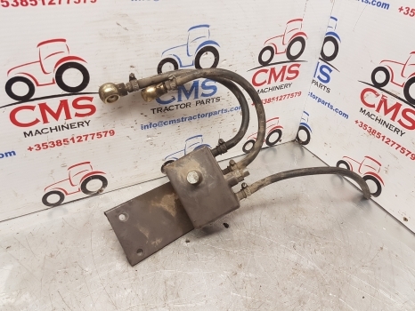 Manitou Mrt 2540 Brake Reservoir Tank 739163 - Bromsdelar för Teleskoplastar: bild 1 Manitou Mrt 2540 Brake Reservoir Tank 739163 - Bromsdelar för Teleskoplastar: bild 1