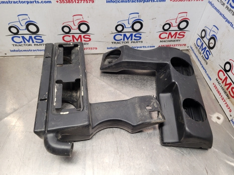Massey Ferguson 4245, 4255, 4355 Cab Air Vent 3806427m3, 3806426m3 - A/C reservdel: bild 5 Massey Ferguson 4245, 4255, 4355 Cab Air Vent 3806427m3, 3806426m3 - A/C reservdel: bild 5