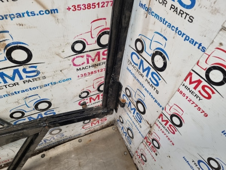 Massey Ferguson 50hx, 60hx, Cab Door Frame Lhs Bent 50hxdoor - Dörr och reservdelar: bild 5 Massey Ferguson 50hx, 60hx, Cab Door Frame Lhs Bent 50hxdoor - Dörr och reservdelar: bild 5