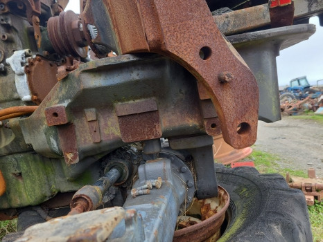 Massey Ferguson 5450 Front Axle Support Frame Bolster - Framaxel för Lantbruksmaskiner: bild 2 Massey Ferguson 5450 Front Axle Support Frame Bolster - Framaxel för Lantbruksmaskiner: bild 2