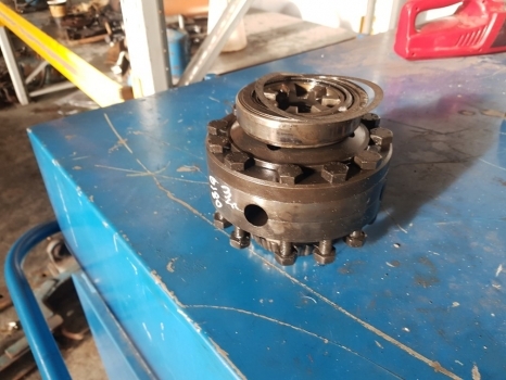 Massey Ferguson 6160, 6170, 5455, 390t 6180 Front Axle Differential 3429476m92 - Differential för Traktor: bild 2 Massey Ferguson 6160, 6170, 5455, 390t 6180 Front Axle Differential 3429476m92 - Differential för Traktor: bild 2