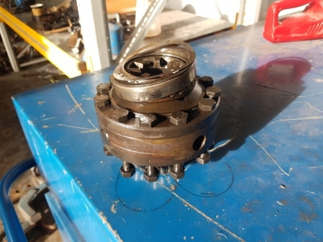 Massey Ferguson 6160, 6170, 5455, 390t 6180 Front Axle Differential 3429476m92 - Differential för Traktor: bild 5 Massey Ferguson 6160, 6170, 5455, 390t 6180 Front Axle Differential 3429476m92 - Differential för Traktor: bild 5