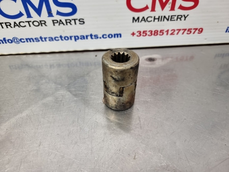 Massey Ferguson 698t, 675, 690, 1004, Steering Coupling 1680354m2 - Styrning: bild 1 Massey Ferguson 698t, 675, 690, 1004, Steering Coupling 1680354m2 - Styrning: bild 1