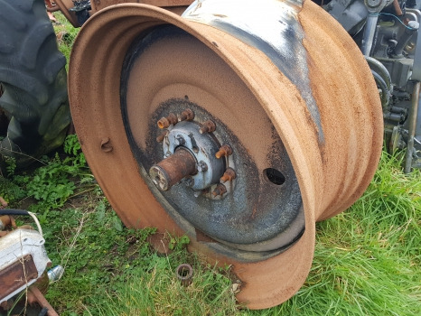 Massey Ferguson 7719, 7719s, 7720, 7620, 7619 Rear Wheel Rim 20x42 4355999m92 - Fälg för Lantbruksmaskiner: bild 3 Massey Ferguson 7719, 7719s, 7720, 7620, 7619 Rear Wheel Rim 20x42 4355999m92 - Fälg för Lantbruksmaskiner: bild 3