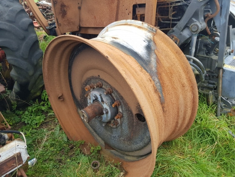 Massey Ferguson 7719, 7719s, 7720, 7620, 7619 Rear Wheel Rim 20x42 4355999m92 - Fälg för Lantbruksmaskiner: bild 1 Massey Ferguson 7719, 7719s, 7720, 7620, 7619 Rear Wheel Rim 20x42 4355999m92 - Fälg för Lantbruksmaskiner: bild 1