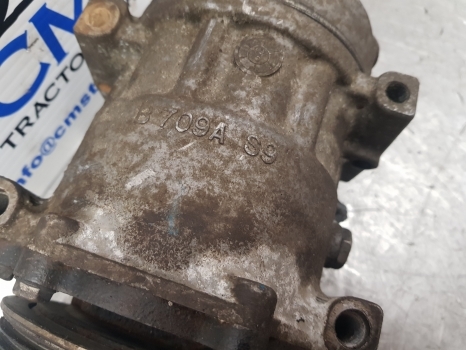 New Holland Case T6, T6000, T7, Puma T7.200 Air Conditioning Compressor 87709785 - A/C kompressor för Traktor: bild 4 New Holland Case T6, T6000, T7, Puma T7.200 Air Conditioning Compressor 87709785 - A/C kompressor för Traktor: bild 4