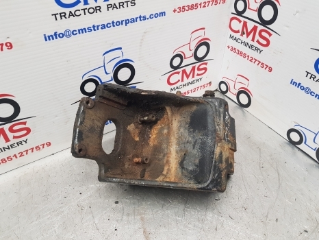New Holland Case T6, T7 T7.200 Air Compressor Bracket Support 84548310, 87802974 - Kompressor för Traktor: bild 2 New Holland Case T6, T7 T7.200 Air Compressor Bracket Support 84548310, 87802974 - Kompressor för Traktor: bild 2