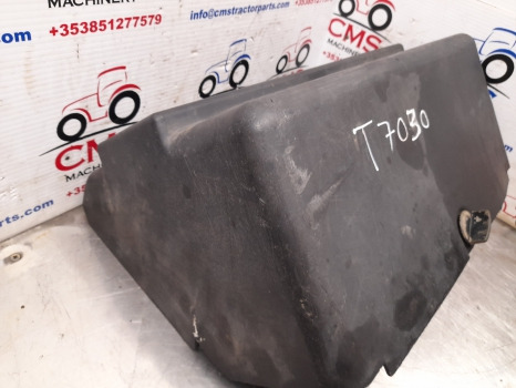 New Holland Case T6000, Tsa, Maxxum, Puma T7030 Battery Cover 87316828, 82032836 - Elektriskt system för Lantbruksmaskiner: bild 2 New Holland Case T6000, Tsa, Maxxum, Puma T7030 Battery Cover 87316828, 82032836 - Elektriskt system för Lantbruksmaskiner: bild 2