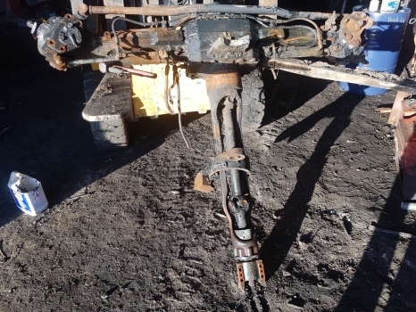 New Holland Front Axle Suspension Bracket Arm Assy 87383924, 87601964 - Fjädring för Traktor: bild 1 New Holland Front Axle Suspension Bracket Arm Assy 87383924, 87601964 - Fjädring för Traktor: bild 1