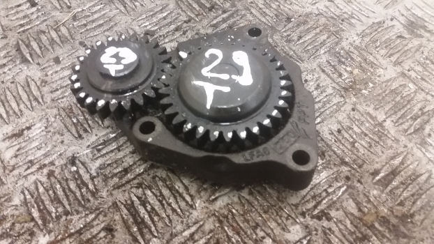 New Holland T5.100, T5.110, T5.120 Engine Oil Pump 5801365117 - Oljepump för Traktor: bild 3 New Holland T5.100, T5.110, T5.120 Engine Oil Pump 5801365117 - Oljepump för Traktor: bild 3