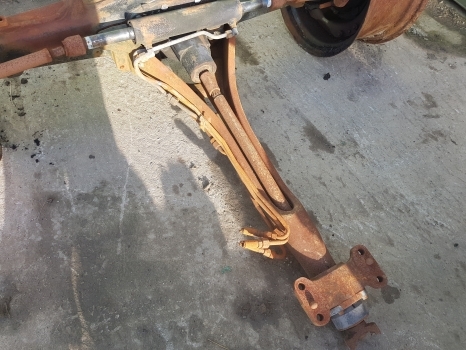 New Holland T5.120 Front Axle 47657847, 47657849, 47800158, 47525228, 47805051 - Framaxel: bild 3 New Holland T5.120 Front Axle 47657847, 47657849, 47800158, 47525228, 47805051 - Framaxel: bild 3