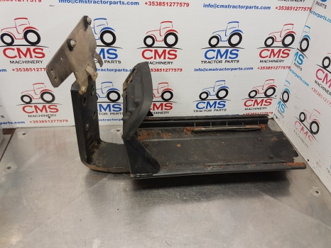 New Holland T5.95, T5, Case Battery Tray, Support 84535790, 84535783, 84536561 - Batteri för Lantbruksmaskiner: bild 1 New Holland T5.95, T5, Case Battery Tray, Support 84535790, 84535783, 84536561 - Batteri för Lantbruksmaskiner: bild 1