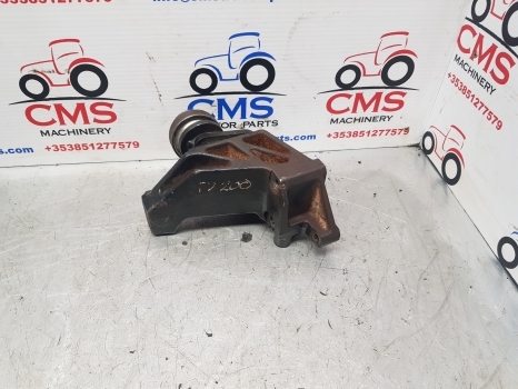 New Holland T6, T6000, T7.200 Case Air Conditioning Compressor Bracket 84221441 - A/C kompressor för Traktor: bild 4 New Holland T6, T6000, T7.200 Case Air Conditioning Compressor Bracket 84221441 - A/C kompressor för Traktor: bild 4