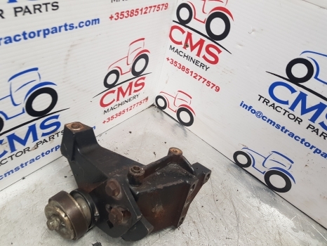 New Holland T6, T6000, T7.200 Case Air Conditioning Compressor Bracket 84221441 - A/C kompressor för Traktor: bild 2 New Holland T6, T6000, T7.200 Case Air Conditioning Compressor Bracket 84221441 - A/C kompressor för Traktor: bild 2