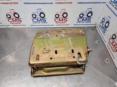 New Holland T6, T7, Tsa, T6000 Ser, Passenger Seat Frame 84250410 - Säte: bild 4 New Holland T6, T7, Tsa, T6000 Ser, Passenger Seat Frame 84250410 - Säte: bild 4