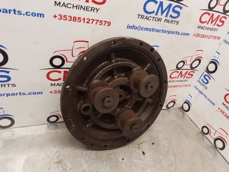 New Holland T6030, T6050, T6050 Front Axle Hub Plate Hat 87330329, 87681965 - Hub för Traktor: bild 3 New Holland T6030, T6050, T6050 Front Axle Hub Plate Hat 87330329, 87681965 - Hub för Traktor: bild 3