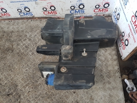 New Holland T7.200 Adblue Tank 84260592 - AdBlue tank för Traktor: bild 3 New Holland T7.200 Adblue Tank 84260592 - AdBlue tank för Traktor: bild 3