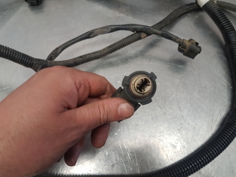New Holland T7040, T6000, T7000 Front Light Wiring Loom 87658132, 87329727 - Kablar/ Ledningar: bild 4 New Holland T7040, T6000, T7000 Front Light Wiring Loom 87658132, 87329727 - Kablar/ Ledningar: bild 4