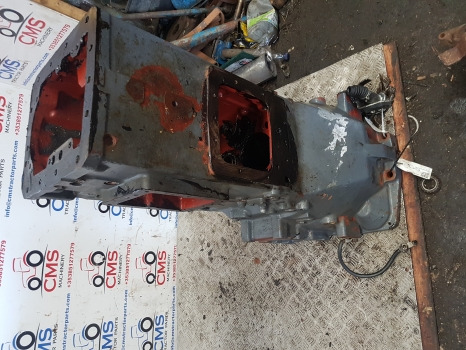 New Holland Tm, 60 Transmission Housing 5164693, 5181429, 5183646, 47125543 - Växellåda: bild 1 New Holland Tm, 60 Transmission Housing 5164693, 5181429, 5183646, 47125543 - Växellåda: bild 1