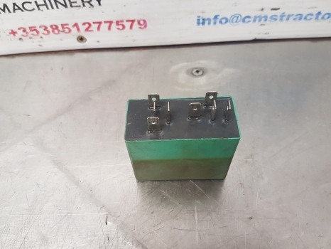 New Holland Tm140, 120, 130 Case Mxm120, 130, 140 Relay Module 82006159 - Relä för Traktor: bild 4 New Holland Tm140, 120, 130 Case Mxm120, 130, 140 Relay Module 82006159 - Relä för Traktor: bild 4