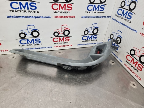New Holland Ts115, Tm115, Tm125, Ts90 Air Conditioning Panel 82011639, 82034494 - Hytt och interiör: bild 3 New Holland Ts115, Tm115, Tm125, Ts90 Air Conditioning Panel 82011639, 82034494 - Hytt och interiör: bild 3