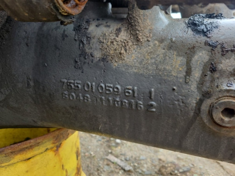 Valtra T174ea Front axle housing rhs 755.01.059.61 - Framaxel för Lantbruksmaskiner: bild 3 Valtra T174ea Front axle housing rhs 755.01.059.61 - Framaxel för Lantbruksmaskiner: bild 3