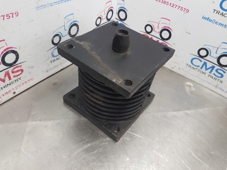 Volvo Af25f, Af25g, Af30f, Af30g Rubber Spring 11118579, 11121340, 15169632 - Fjädring för Traktor: bild 2 Volvo Af25f, Af25g, Af30f, Af30g Rubber Spring 11118579, 11121340, 15169632 - Fjädring för Traktor: bild 2