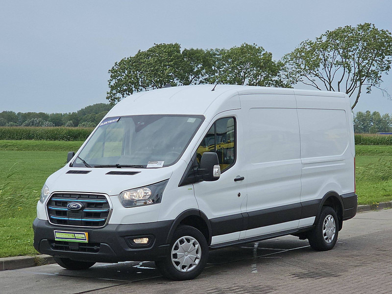 Ford E-Transit 68 Kwh elektrisch - Skåpbil, El transportbil: bild 2 Ford E-Transit 68 Kwh elektrisch - Skåpbil, El transportbil: bild 2