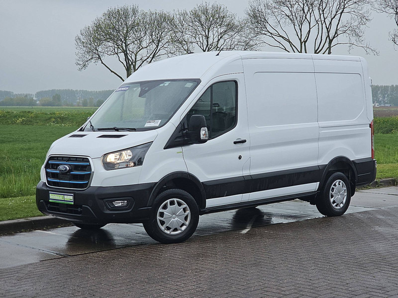 Ford E-Transit L2H2 68KWH Navi ! - Skåpbil, El transportbil: bild 2 Ford E-Transit L2H2 68KWH Navi ! - Skåpbil, El transportbil: bild 2