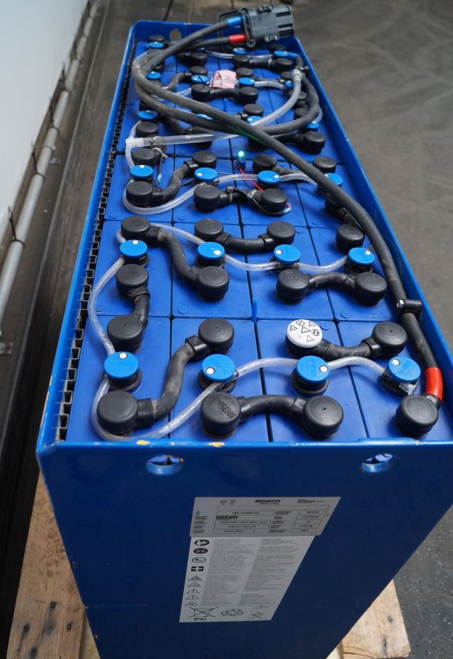Hawker unknown | Battery 48V775Ah 48 5 PZMM775 Year 2023 weight 1132 kg sn. 8087 - Batteri för Materialhanteringsutrustning: bild 2 Hawker unknown | Battery 48V775Ah 48 5 PZMM775 Year 2023 weight 1132 kg sn. 8087 - Batteri för Materialhanteringsutrustning: bild 2
