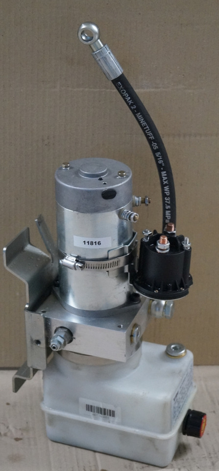 Jungheinrich 51773808 | Pump unit VIBO MD24120 24V 1,2Kw for EJE M13 Pump unit VIBO MD24120 24V 1,2Kw for EJE M13 - Hydraulpump för Materialhanteringsutrustning: bild 1 Jungheinrich 51773808 | Pump unit VIBO MD24120 24V 1,2Kw for EJE M13 Pump unit VIBO MD24120 24V 1,2Kw for EJE M13 - Hydraulpump för Materialhanteringsutrustning: bild 1
