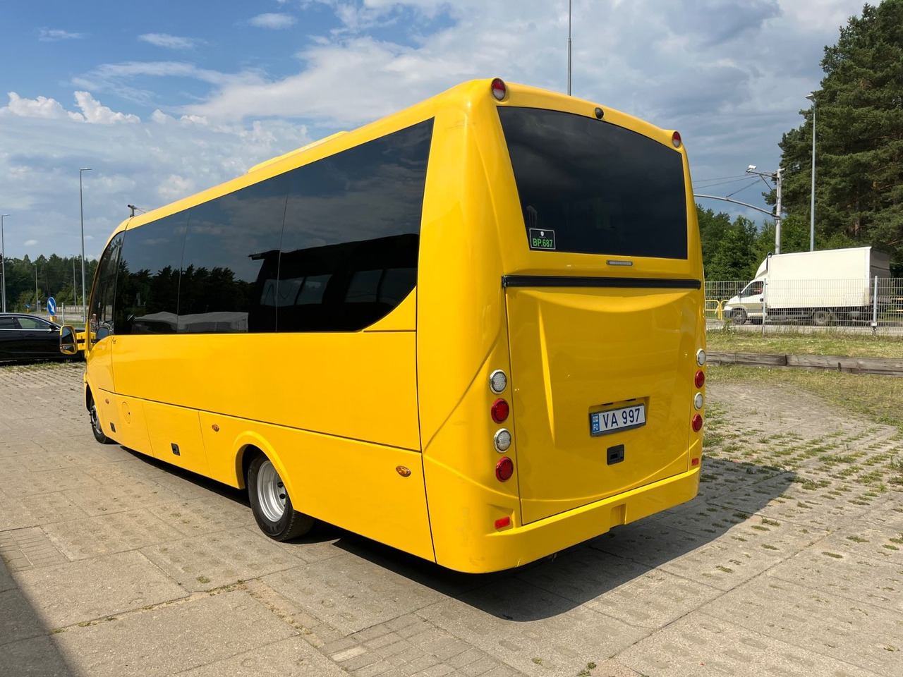 Iveco Rosero First / 24+1+1 / Telma/ EURO6 - Turistbuss: bild 5 Iveco Rosero First / 24+1+1 / Telma/ EURO6 - Turistbuss: bild 5