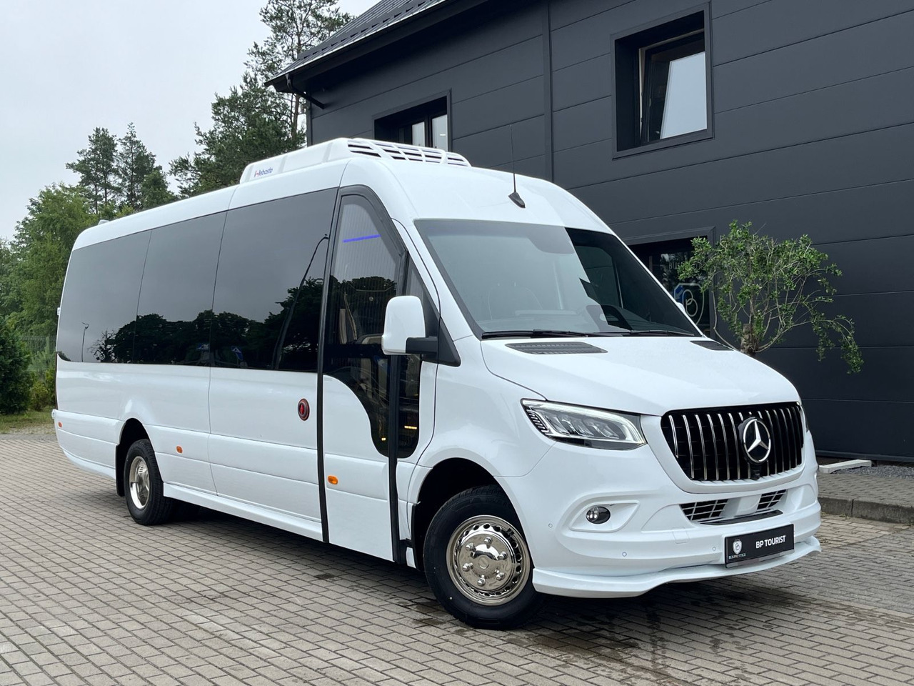 Mercedes-Benz Sprinter 519 TOURIST XL / 21 to 24 Seats / NEW! - Minibuss, Persontransport: bild 1 Mercedes-Benz Sprinter 519 TOURIST XL / 21 to 24 Seats / NEW! - Minibuss, Persontransport: bild 1