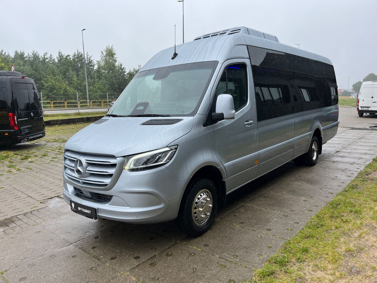 Mercedes-Benz Sprinter 519 TRANSFER XL / 22+1+1 / ON STOCK!!! Mercedes-Benz Sprinter 519 TOURIST XL / 21 to 24 Seats /NEW! - Minibuss, Persontransport: bild 2 Mercedes-Benz Sprinter 519 TRANSFER XL / 22+1+1 / ON STOCK!!! Mercedes-Benz Sprinter 519 TOURIST XL / 21 to 24 Seats /NEW! - Minibuss, Persontransport: bild 2