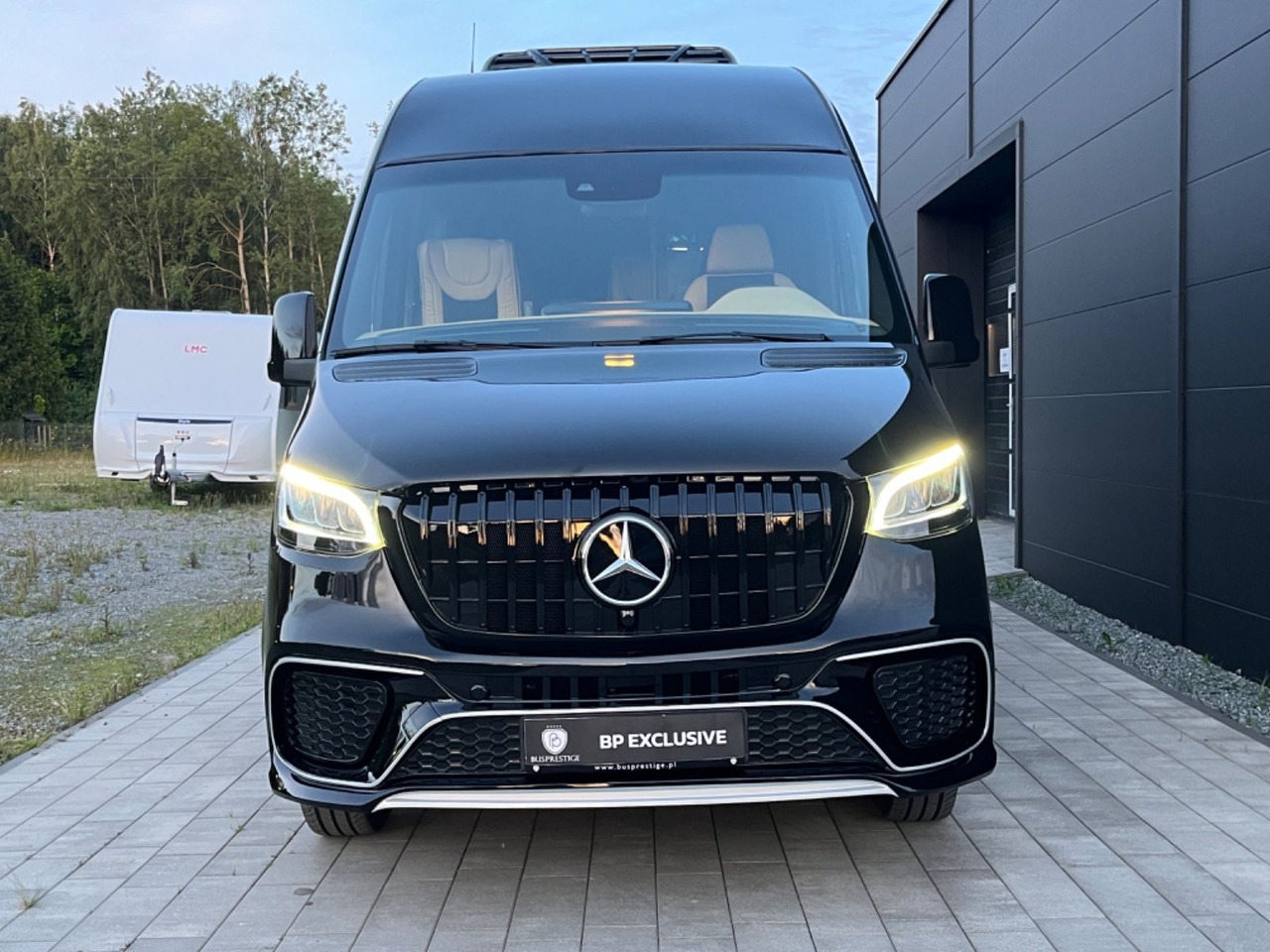 Mercedes-Benz Sprinter 519 XL /19+1+1/Luxury Bus /Coming Soon! Mercedes-Benz Sprinter 519 XL /19+1+1/Luxury /Panorama Windows - Minibuss, Persontransport: bild 2 Mercedes-Benz Sprinter 519 XL /19+1+1/Luxury Bus /Coming Soon! Mercedes-Benz Sprinter 519 XL /19+1+1/Luxury /Panorama Windows - Minibuss, Persontransport: bild 2
