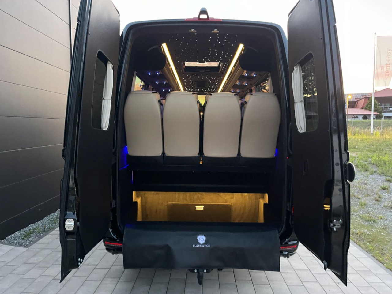 Mercedes-Benz Sprinter 519 XL /19+1+1/Luxury Bus /Coming Soon! Mercedes-Benz Sprinter 519 XL /19+1+1/Luxury /Panorama Windows - Minibuss, Persontransport: bild 5 Mercedes-Benz Sprinter 519 XL /19+1+1/Luxury Bus /Coming Soon! Mercedes-Benz Sprinter 519 XL /19+1+1/Luxury /Panorama Windows - Minibuss, Persontransport: bild 5