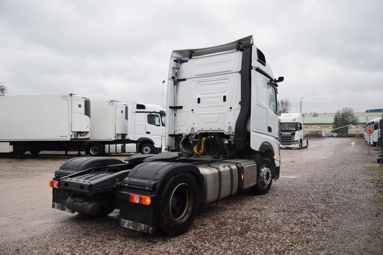 Mercedes-Benz Actros 5 1845 BigSpace Max tanks - Dragbil: bild 4 Mercedes-Benz Actros 5 1845 BigSpace Max tanks - Dragbil: bild 4
