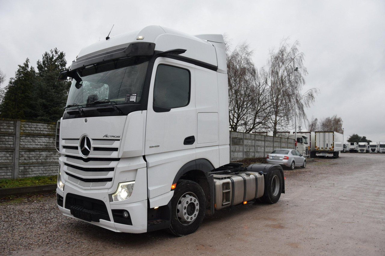 Mercedes-Benz Actros 5 1845 BigSpace Max tanks - Dragbil: bild 1 Mercedes-Benz Actros 5 1845 BigSpace Max tanks - Dragbil: bild 1