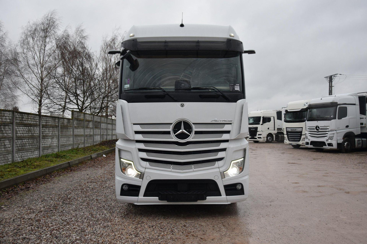 Mercedes-Benz Actros 5 1845 BigSpace Max tanks - Dragbil: bild 2 Mercedes-Benz Actros 5 1845 BigSpace Max tanks - Dragbil: bild 2
