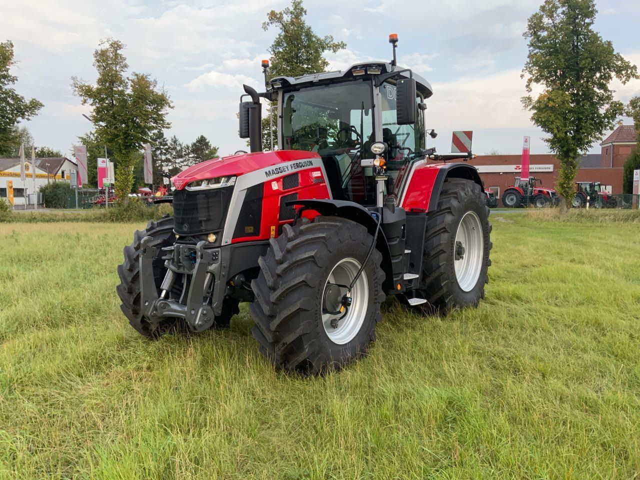 Massey Ferguson MF 8S.265 DYNA-VT - Traktor: bild 4 Massey Ferguson MF 8S.265 DYNA-VT - Traktor: bild 4