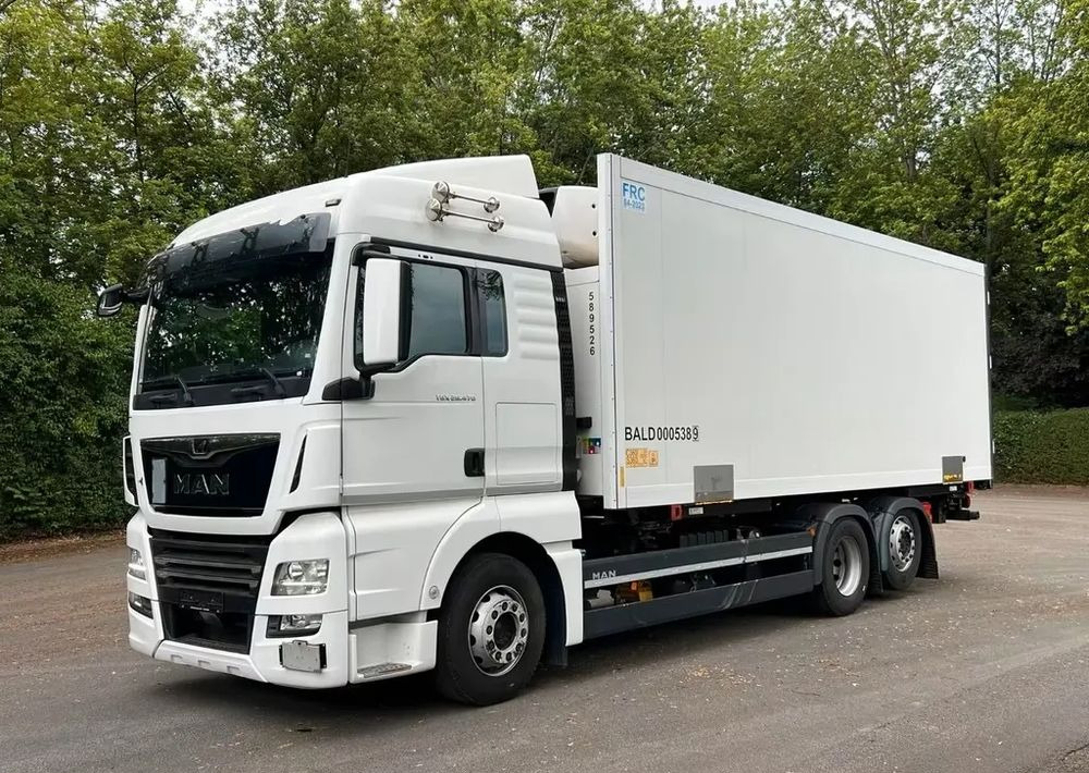 MAN TGX 26.470 – Chłodnia z agregatem Thermo King / Retarder / Navi / Euro 6 /6x2 - Kylbil lastbil: bild 1 MAN TGX 26.470 – Chłodnia z agregatem Thermo King / Retarder / Navi / Euro 6 /6x2 - Kylbil lastbil: bild 1