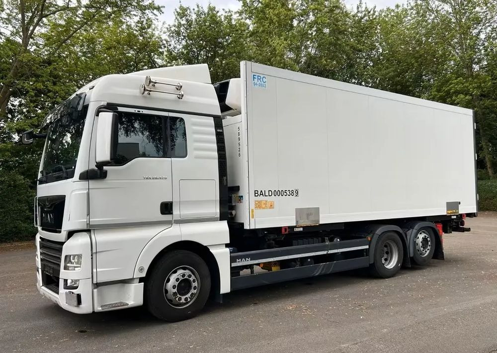 MAN TGX 26.470 – Chłodnia z agregatem Thermo King / Retarder / Navi / Euro 6 /6x2 - Kylbil lastbil: bild 4 MAN TGX 26.470 – Chłodnia z agregatem Thermo King / Retarder / Navi / Euro 6 /6x2 - Kylbil lastbil: bild 4