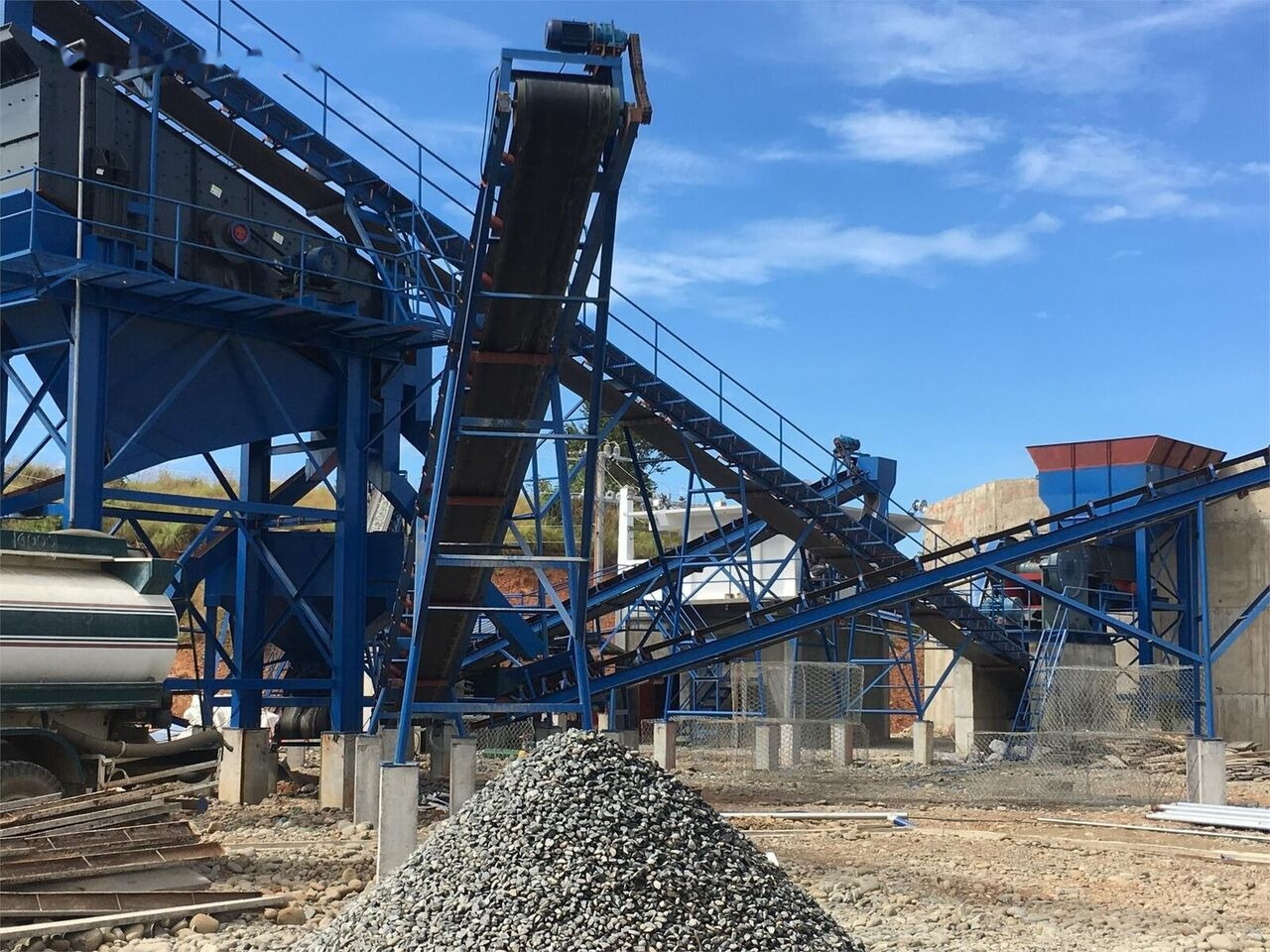 Kinglink 150TPH RIVER STONE CRUSHING PLANT - Kävkross: bild 2 Kinglink 150TPH RIVER STONE CRUSHING PLANT - Kävkross: bild 2