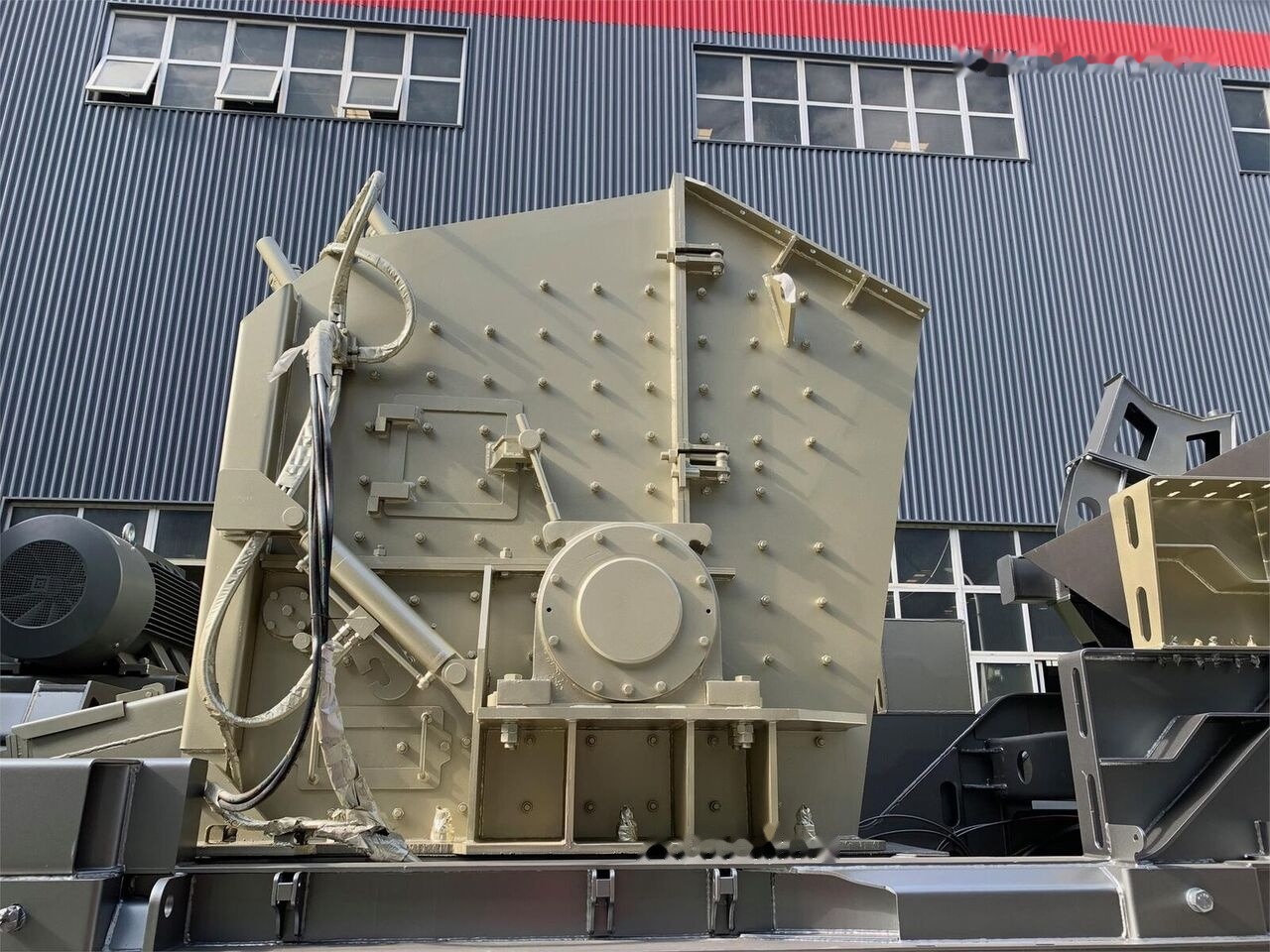 Kinglink KL3S2160F1315 Portable Impact Crusher Plant - Slagkross: bild 1 Kinglink KL3S2160F1315 Portable Impact Crusher Plant - Slagkross: bild 1