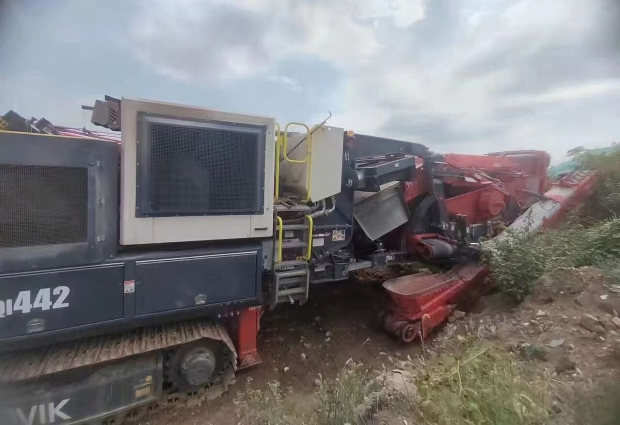 Sandvik QI442 Tracked Impact Crusher+QA335 Tracked Screen - Mobilt krossverk: bild 2 Sandvik QI442 Tracked Impact Crusher+QA335 Tracked Screen - Mobilt krossverk: bild 2