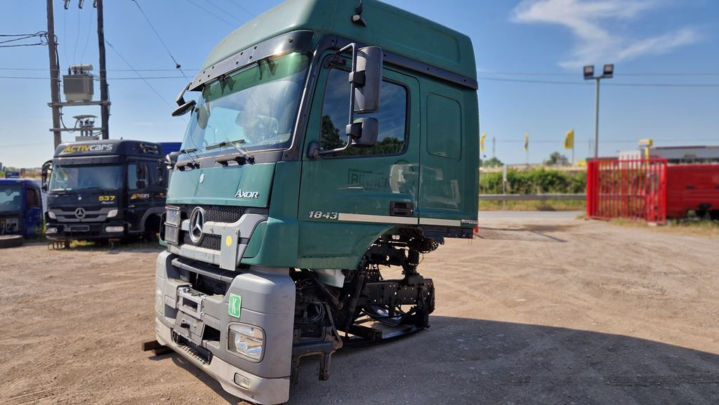 MERCEDES-BENZ AXOR 1843 - Hytt för Lastbil: bild 3 MERCEDES-BENZ AXOR 1843 - Hytt för Lastbil: bild 3